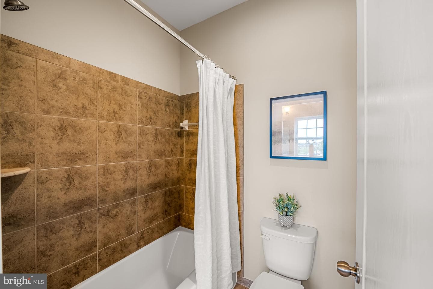 6354 Islington Street photo 41