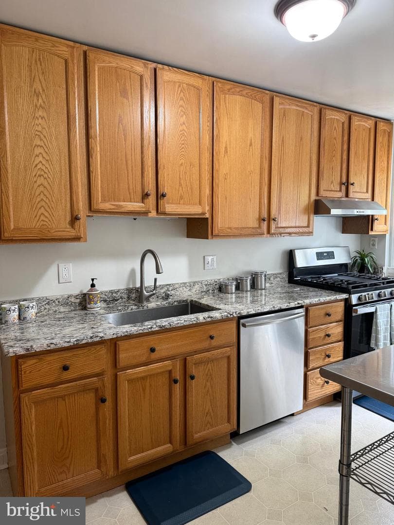7102 Heathfield Road photo 14