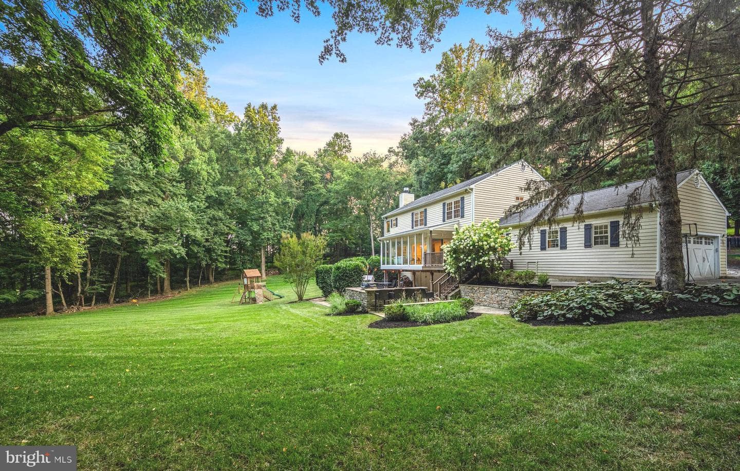 11600 Greenspring Avenue photo 2