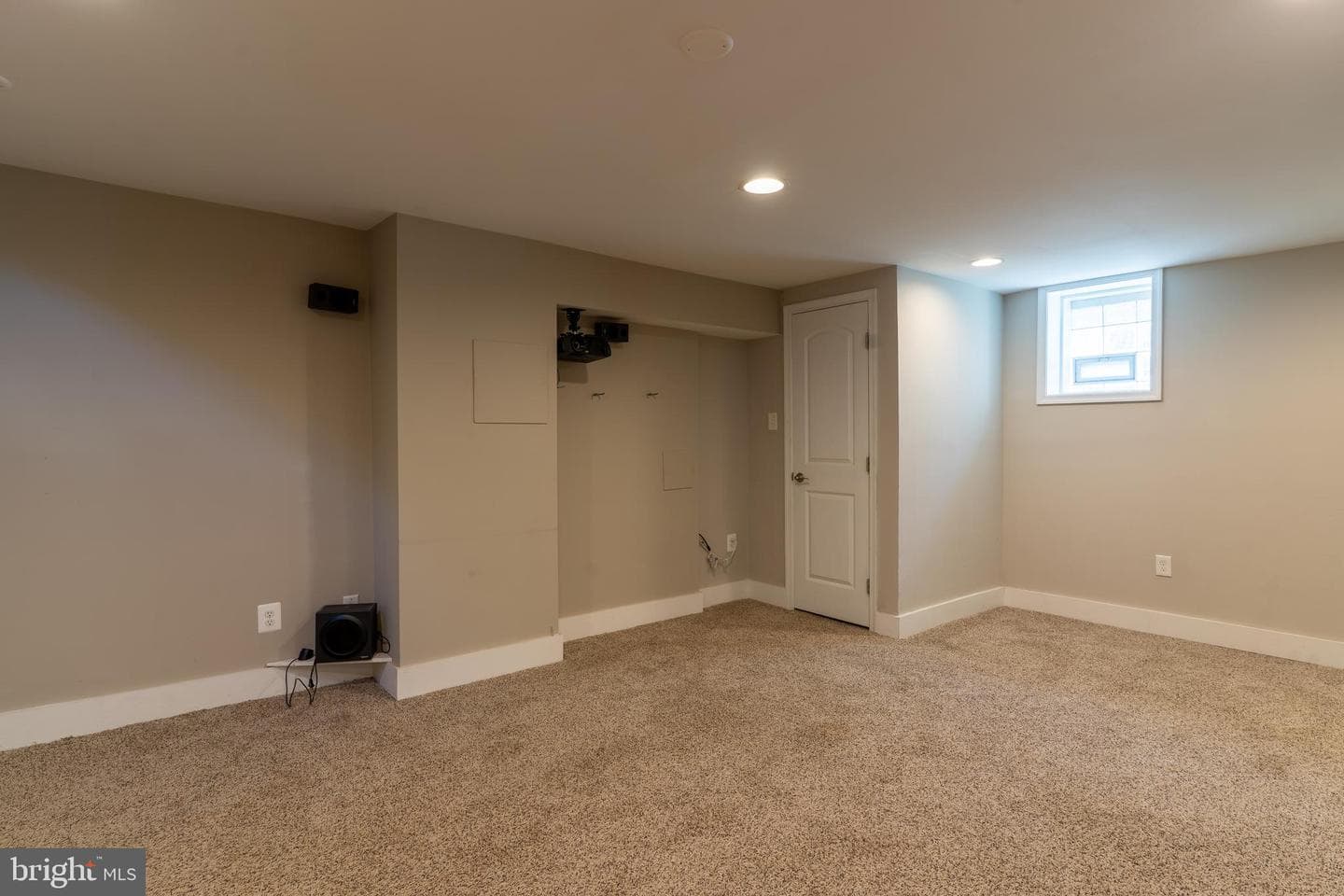 522 Elmwood Road photo 33