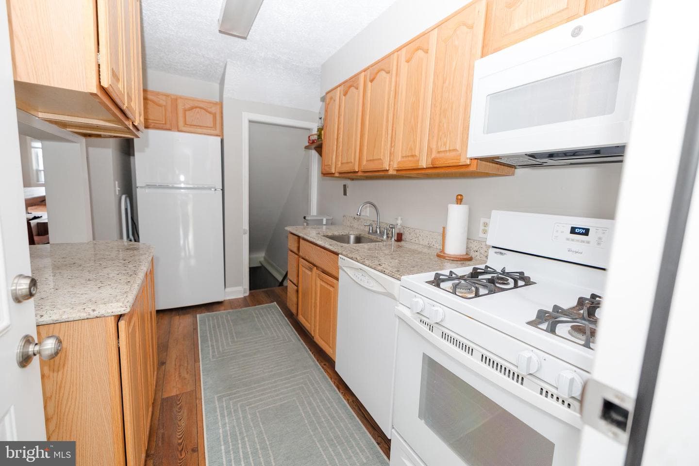 1083 Elm Road photo 12