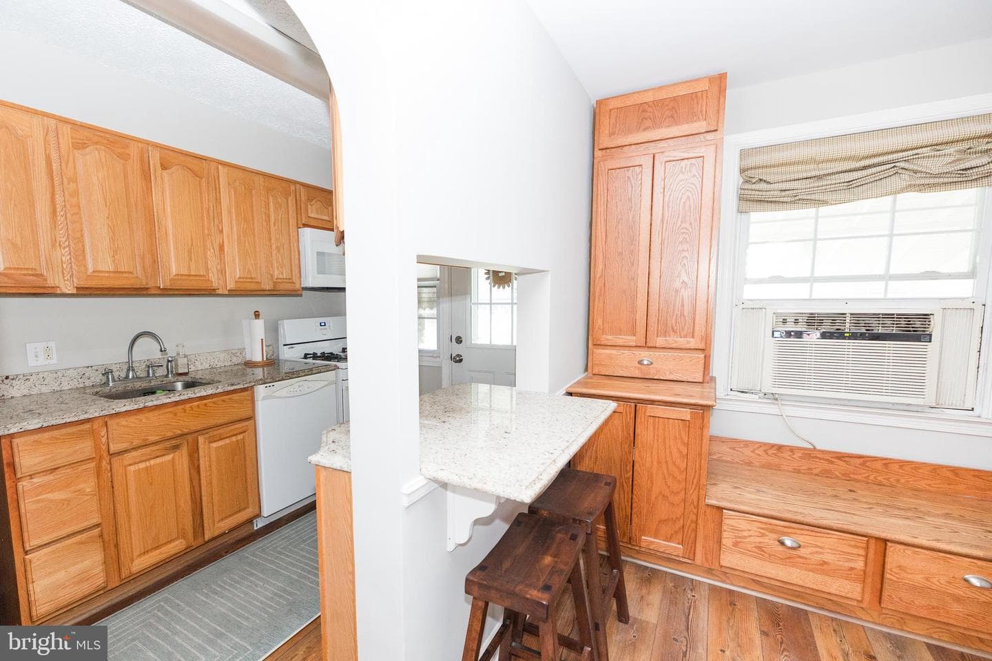 1083 Elm Road photo 13