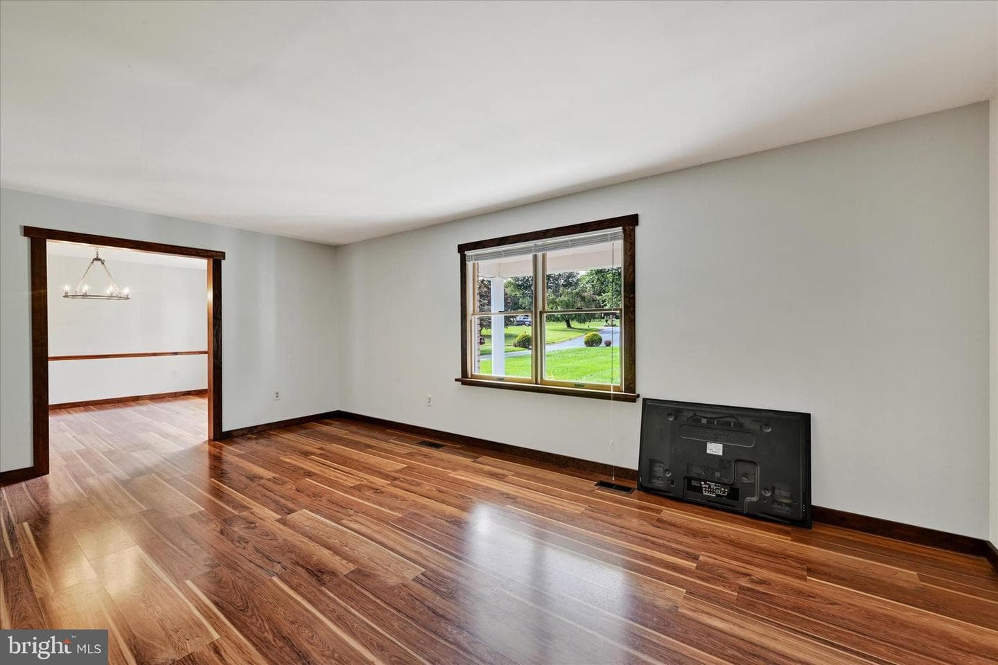 4005 Eland Road photo 15
