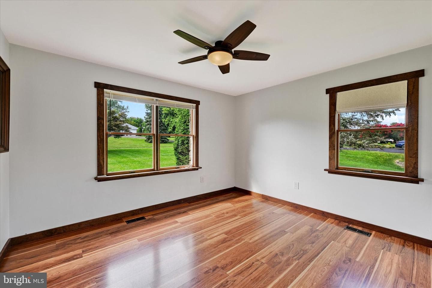4005 Eland Road photo 21