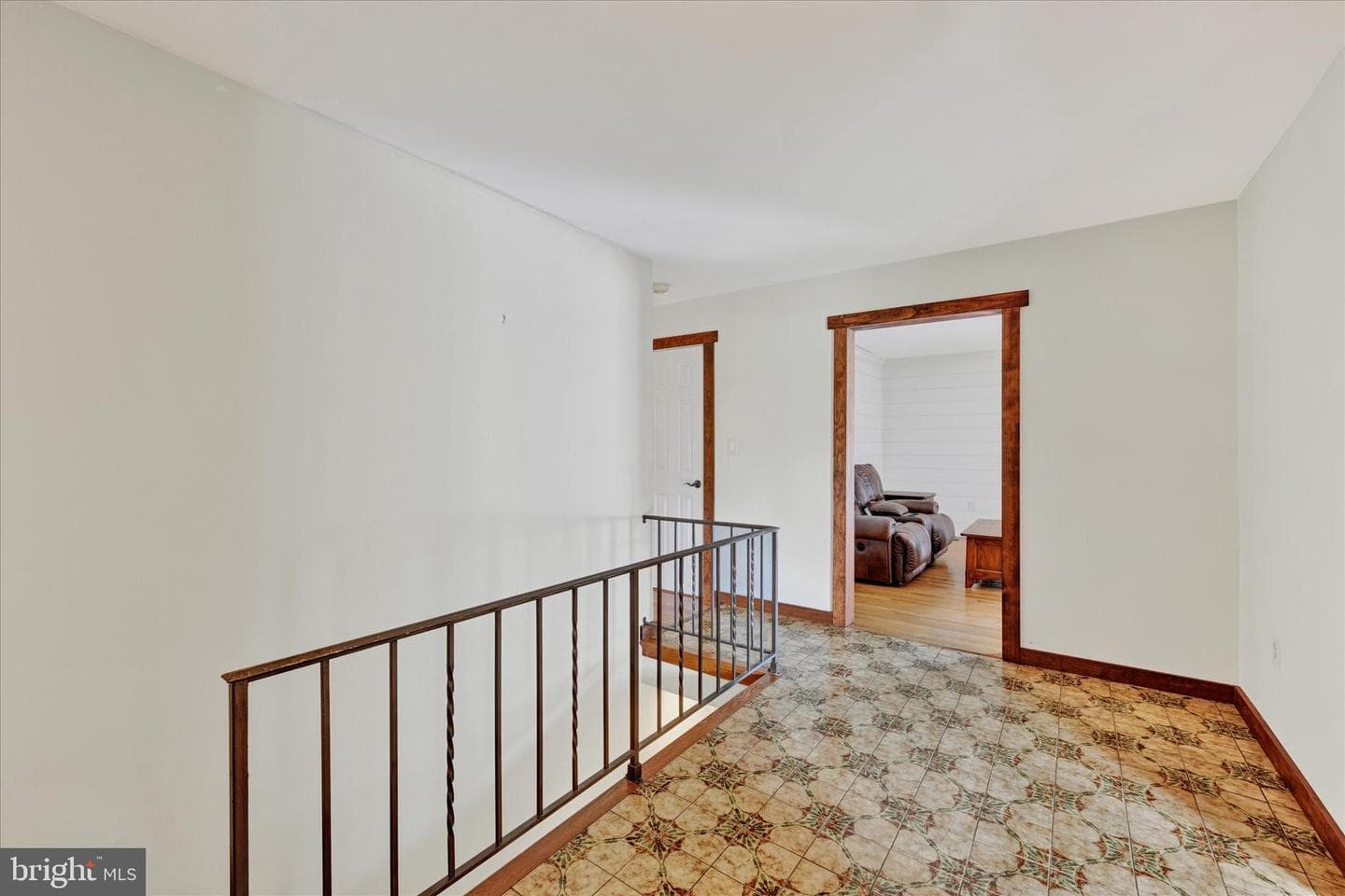 4005 Eland Road photo 3