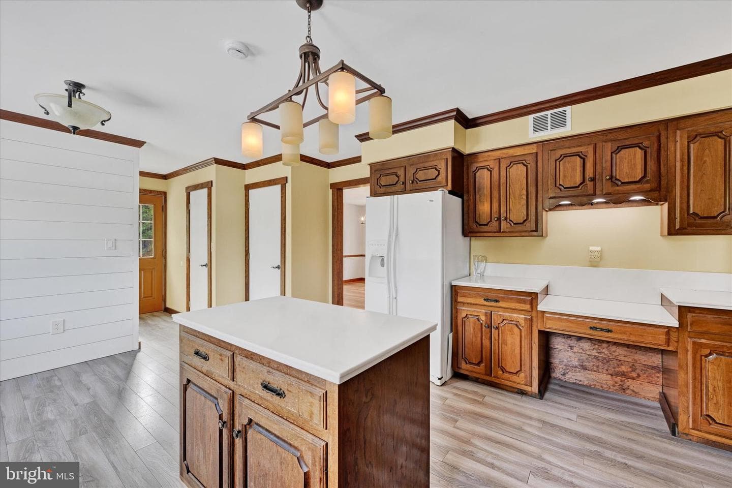 4005 Eland Road photo 4