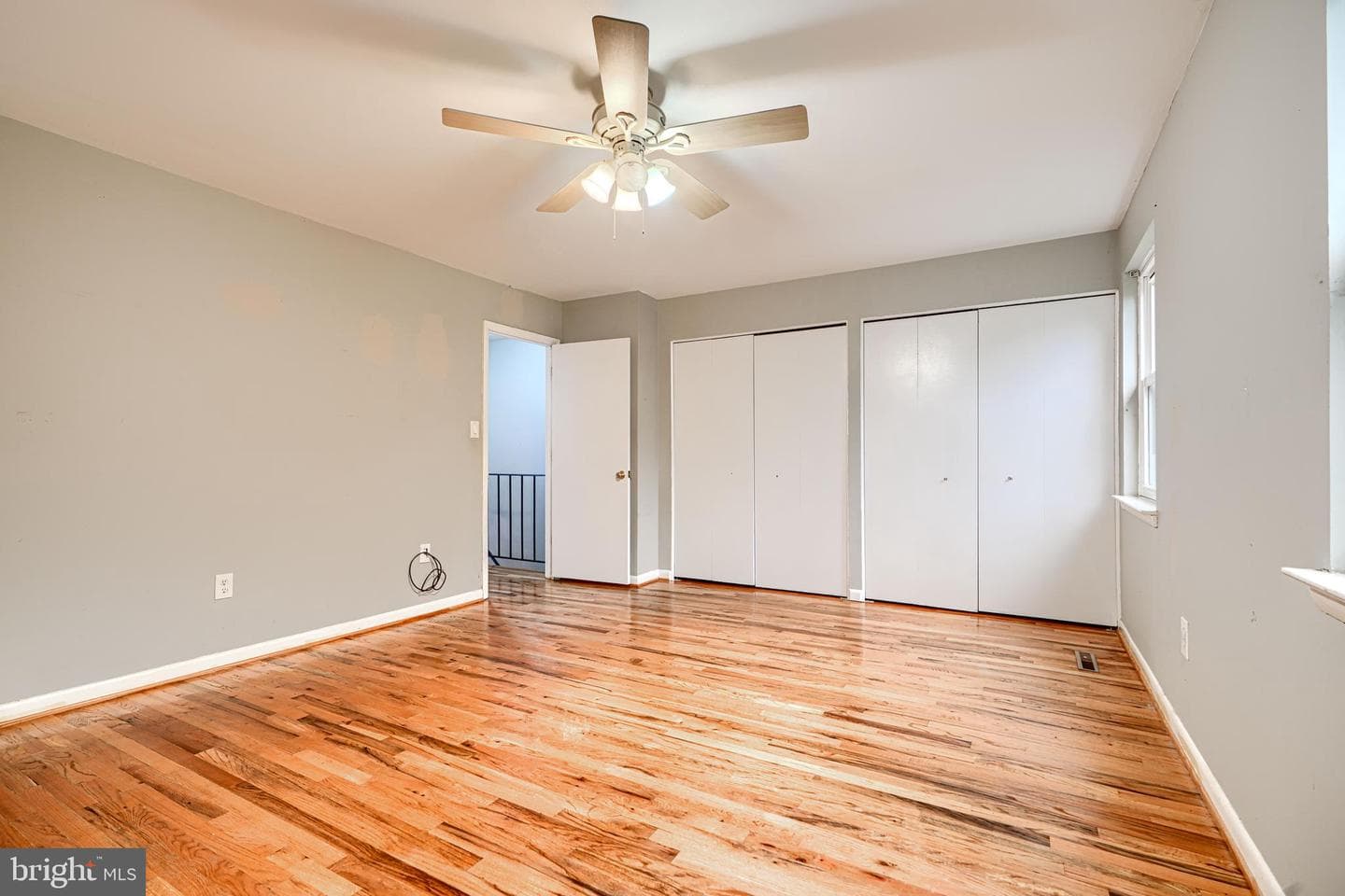 14 Englefield Square photo 12