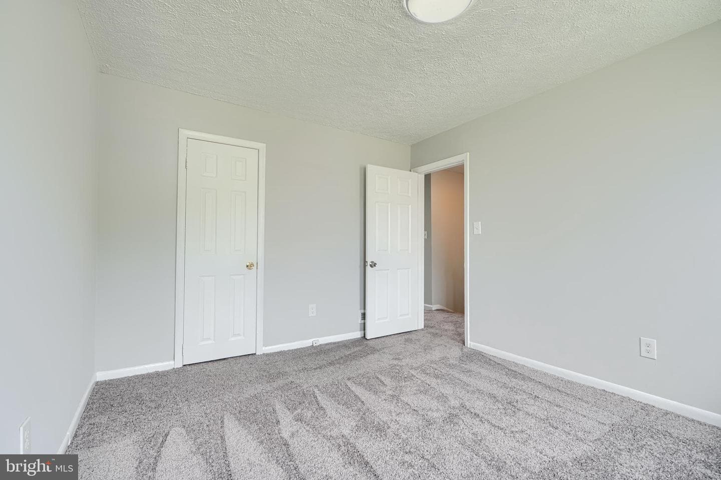 7 Cardinal Road photo 16
