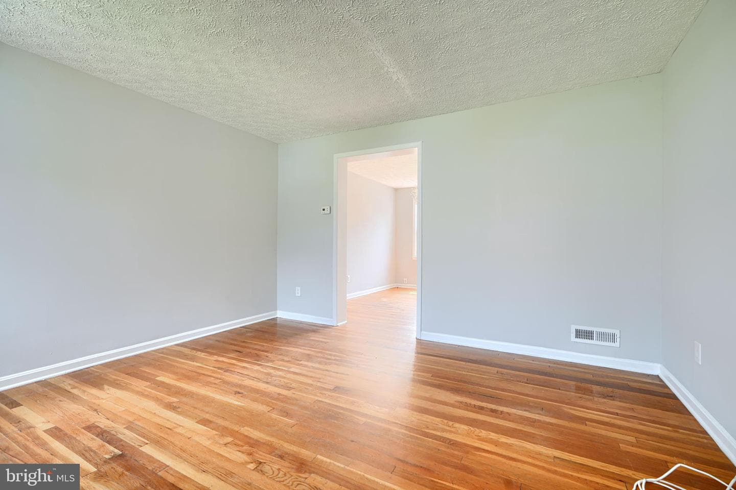 7 Cardinal Road photo 4