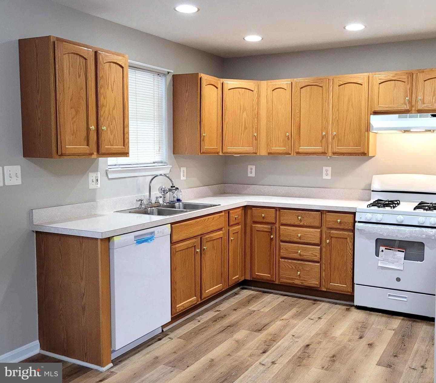 3933 N Point Road photo 19