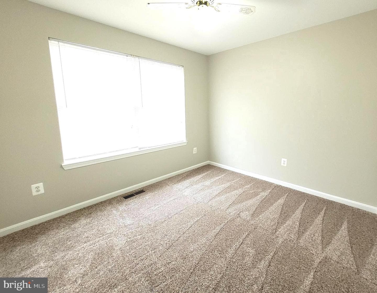 3933 N Point Road photo 33