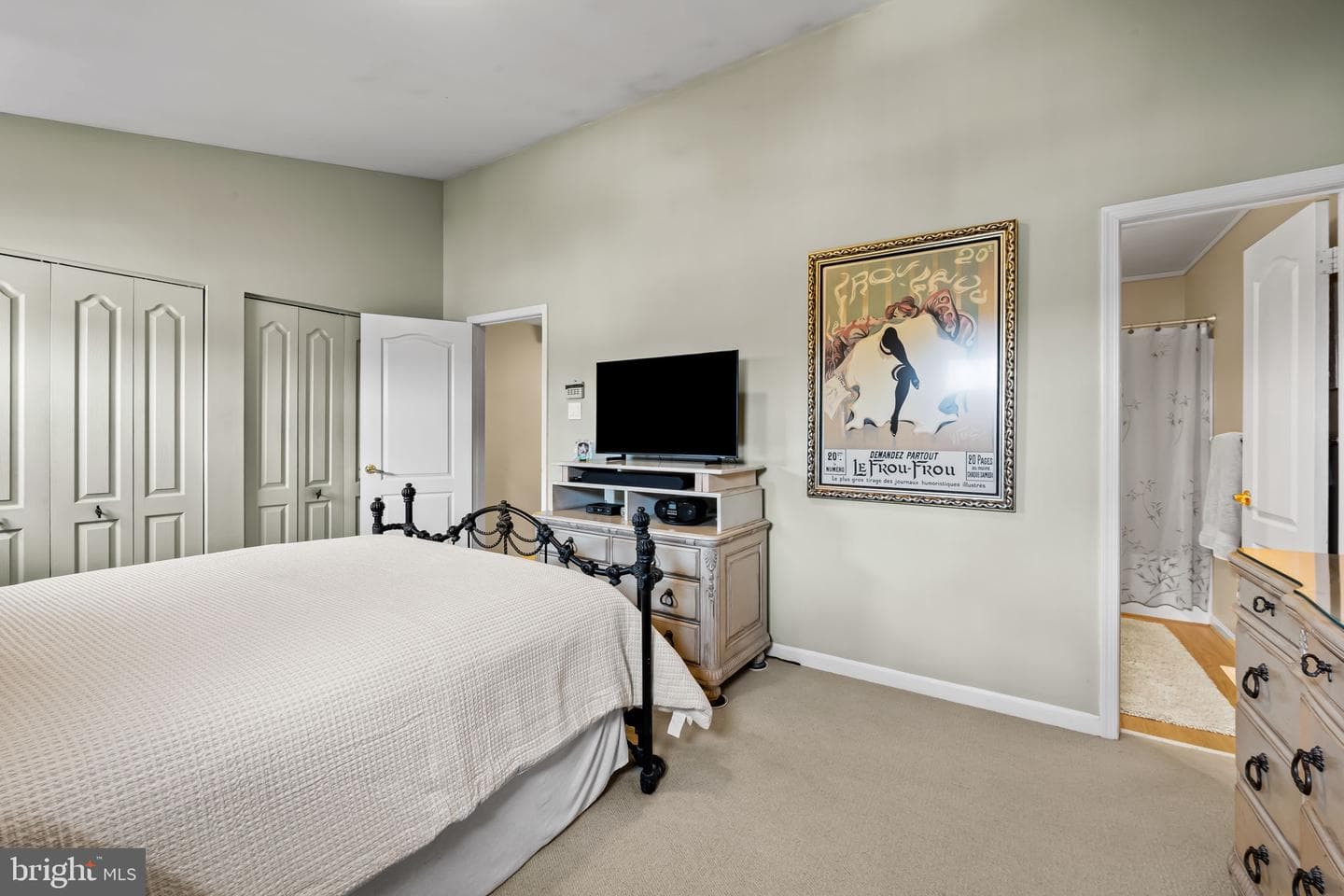 8 Empire Ct photo 18