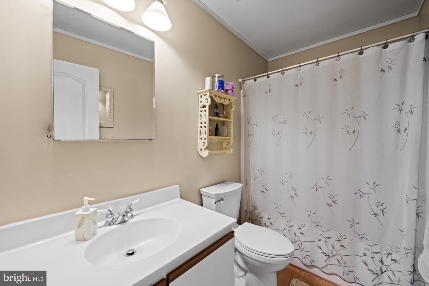 8 Empire Ct photo 19