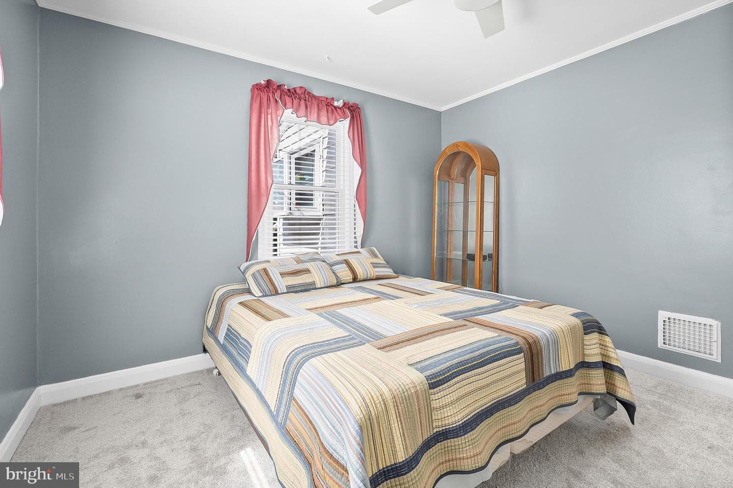 2501 1/2 Wentworth Road photo 15