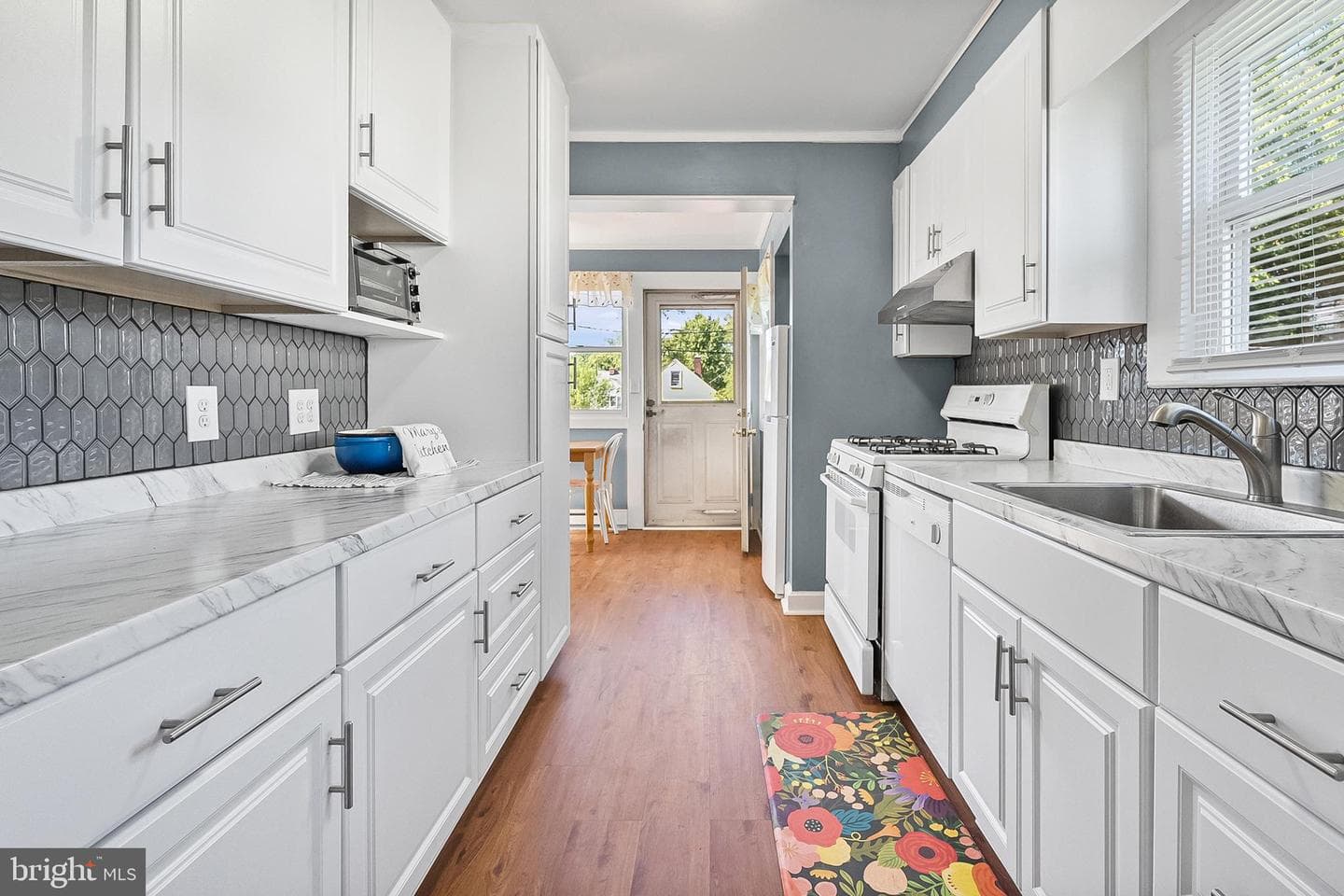 2501 1/2 Wentworth Road photo 9