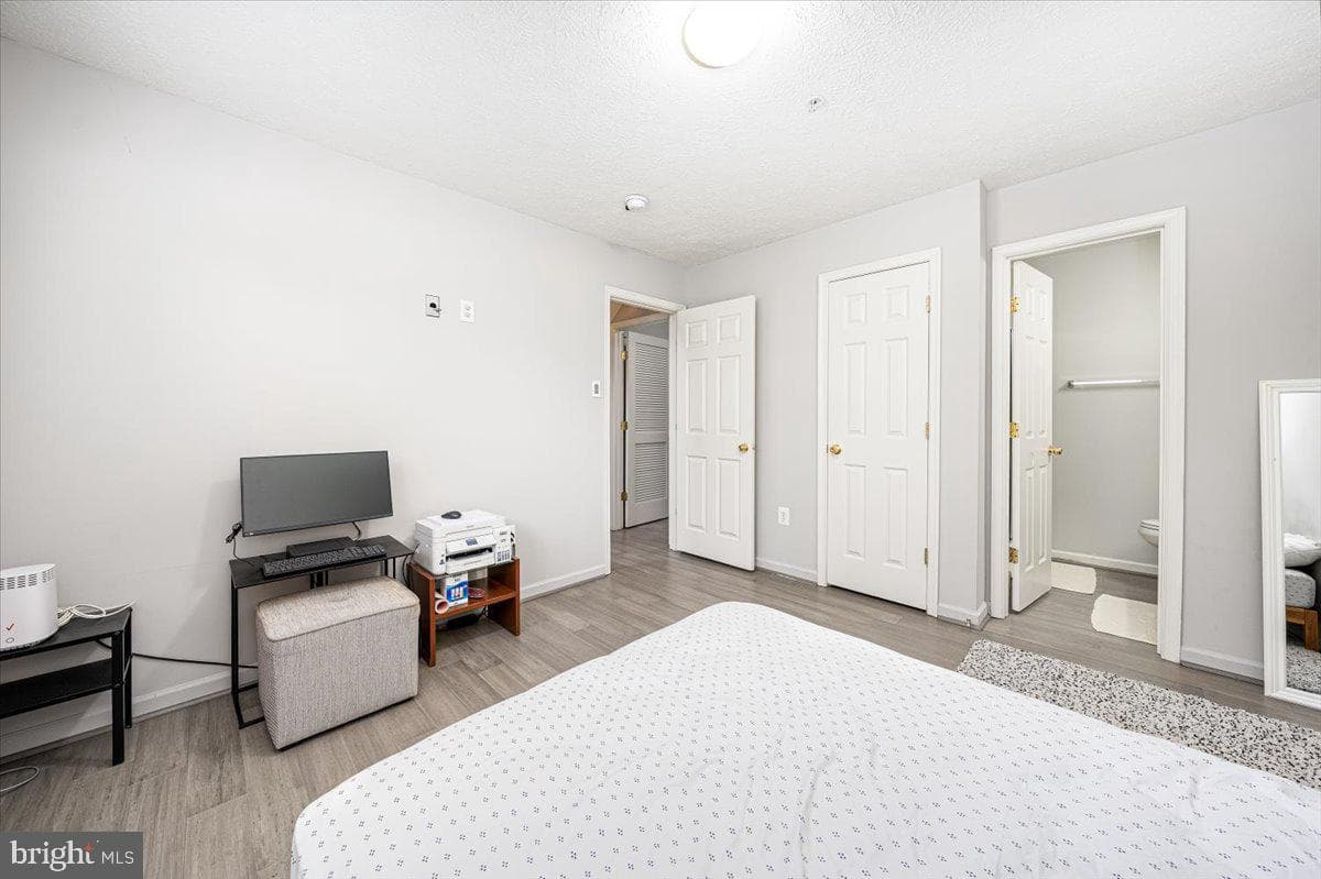 9605 Community Drive photo 32