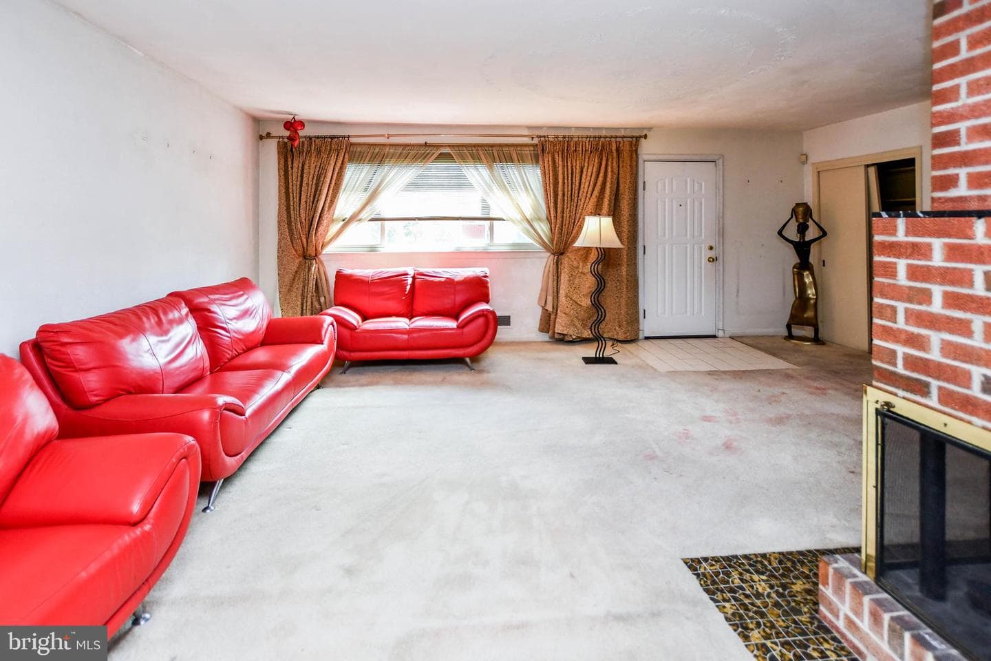 3542 Lynne Haven photo 10