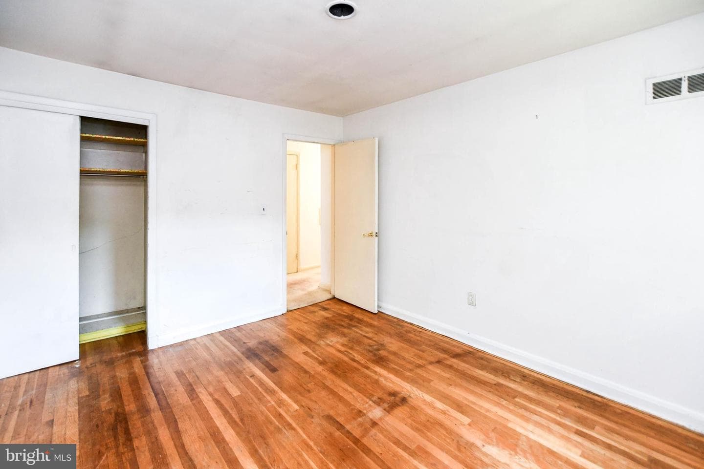 3542 Lynne Haven photo 26