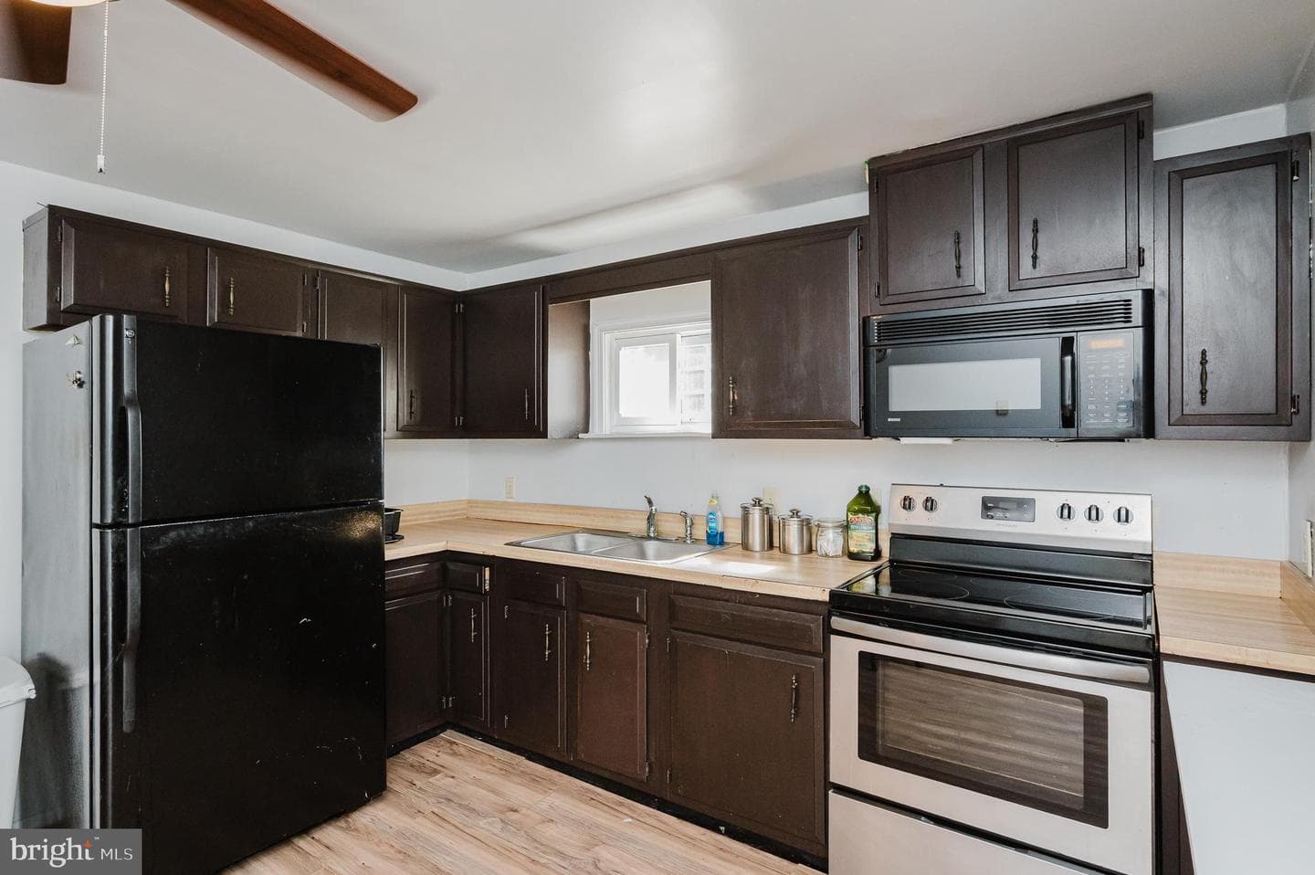 20542 Green Road photo 9