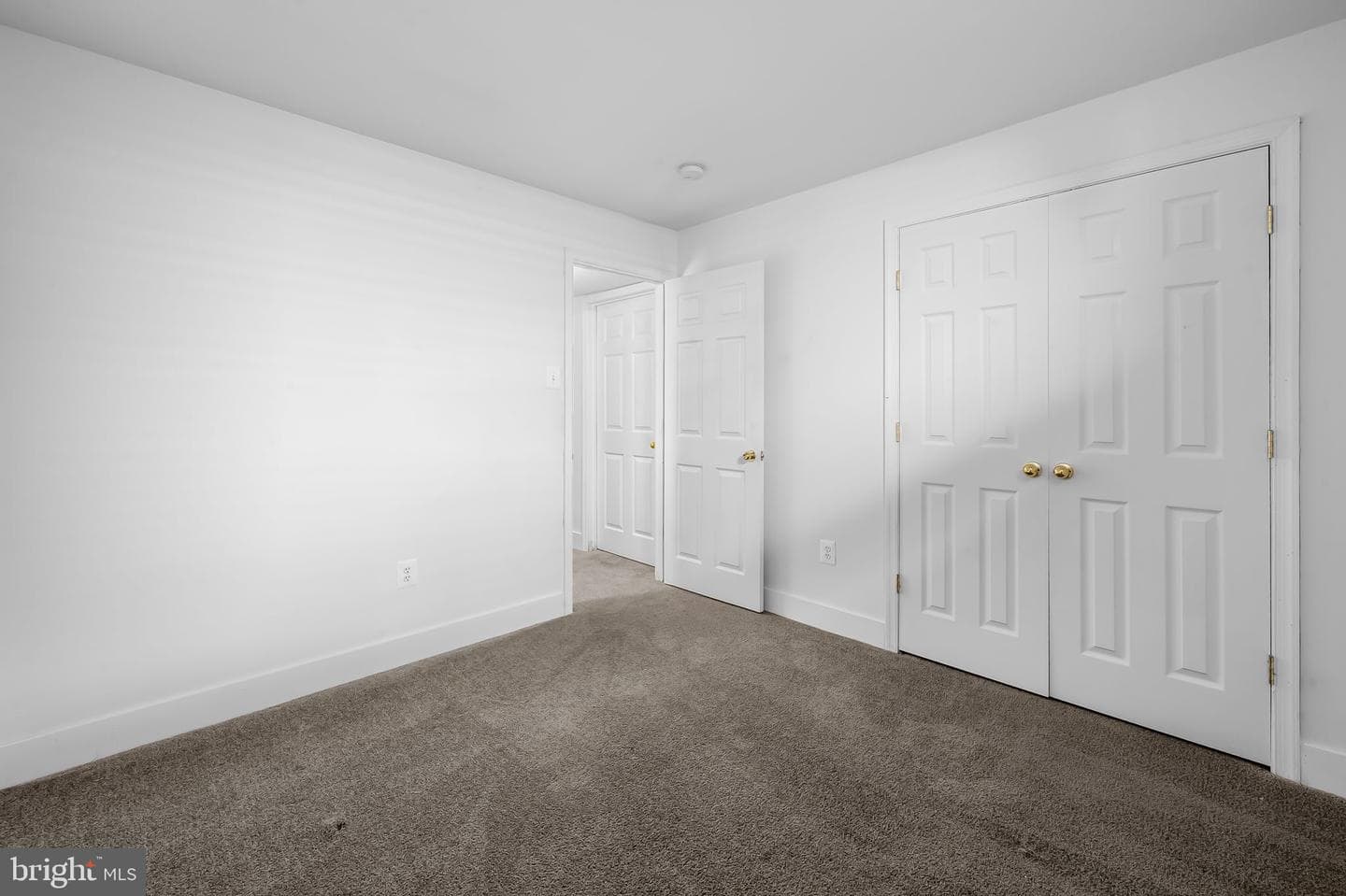 703 Nellis Road photo 40