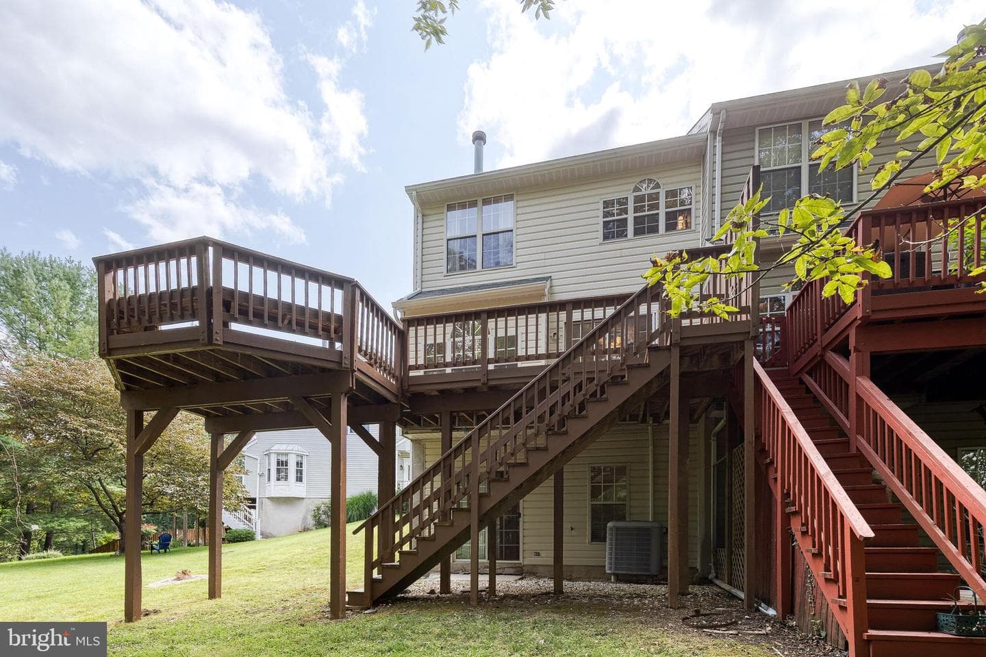 552 Westside Blvd photo 48