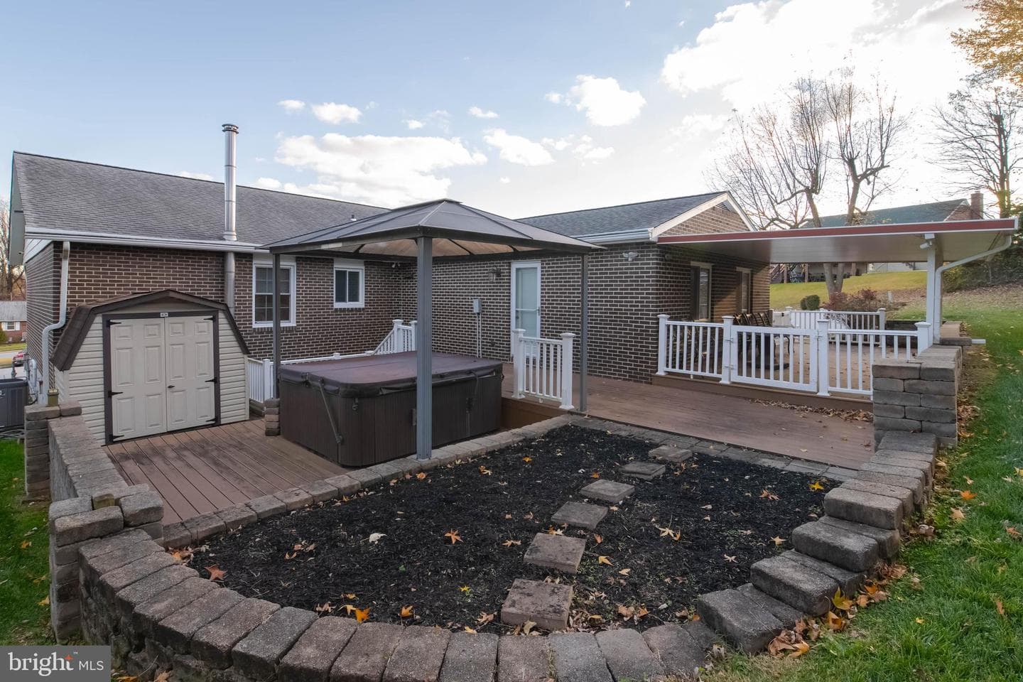 8006 Woodhaven Court photo 48