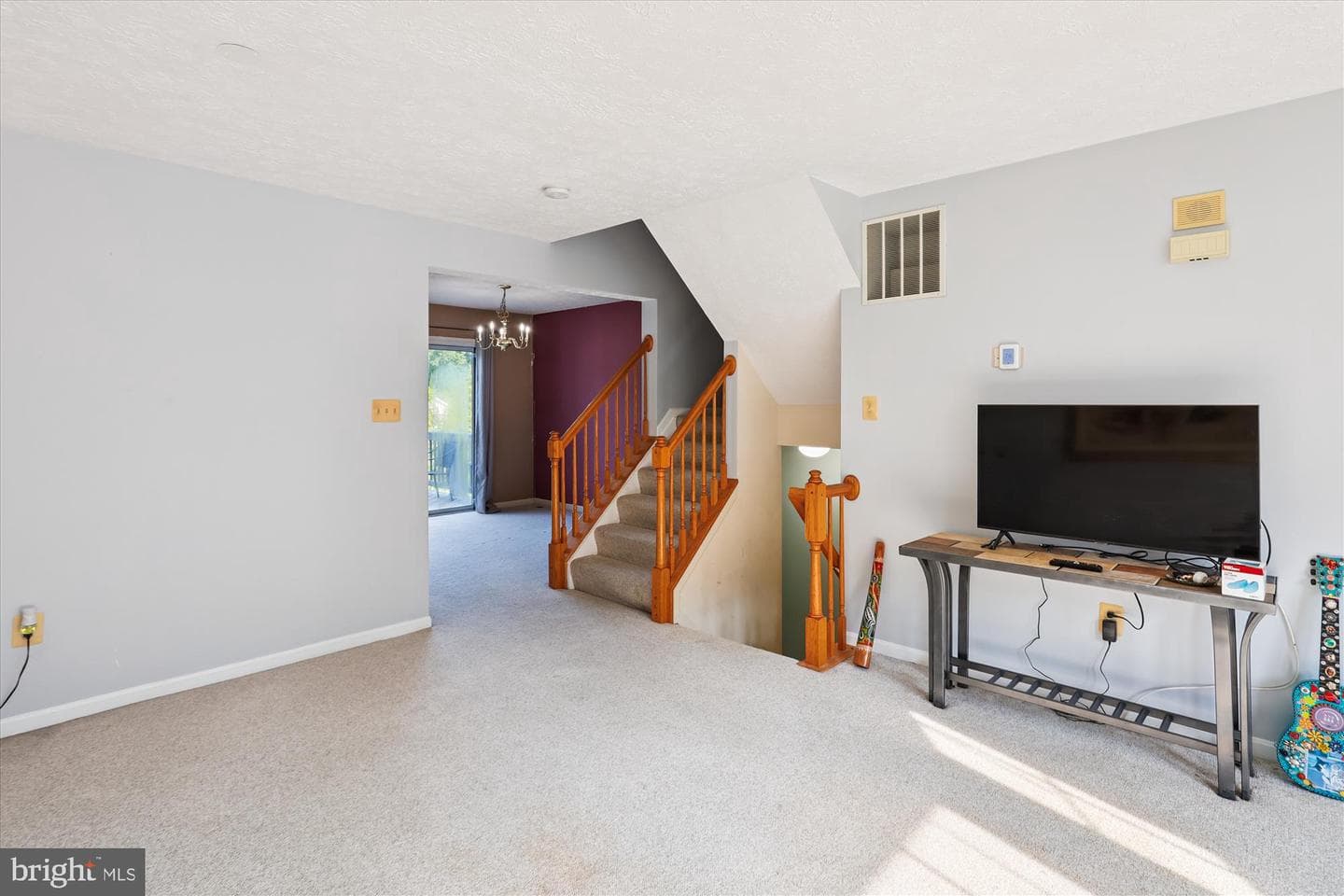 8826 Harkate Way photo 6