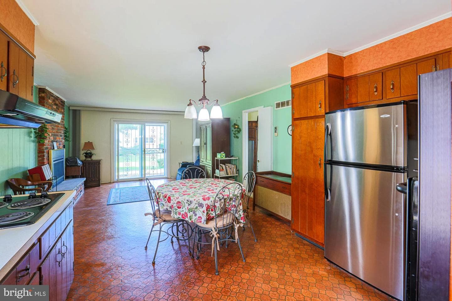 2109 Fernglen Way photo 12
