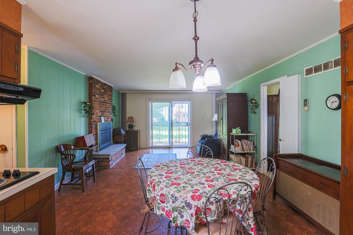2109 Fernglen Way photo 13