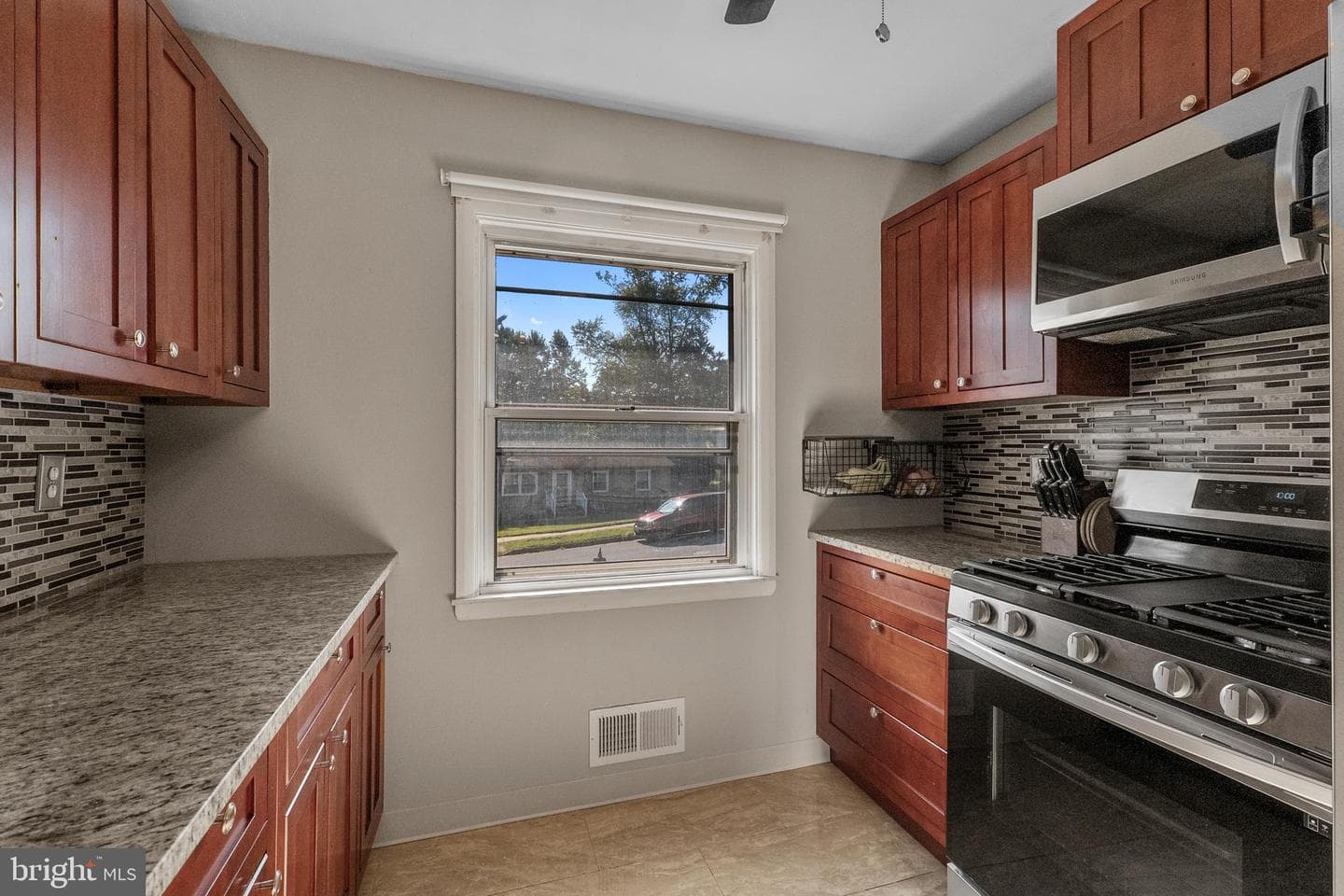 102 Danbury Road photo 10