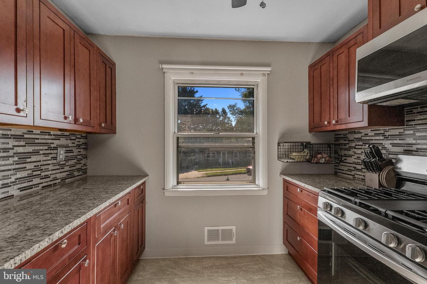 102 Danbury Road photo 11