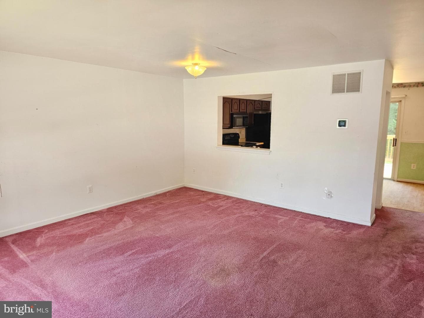 40 White Pine Court photo 6