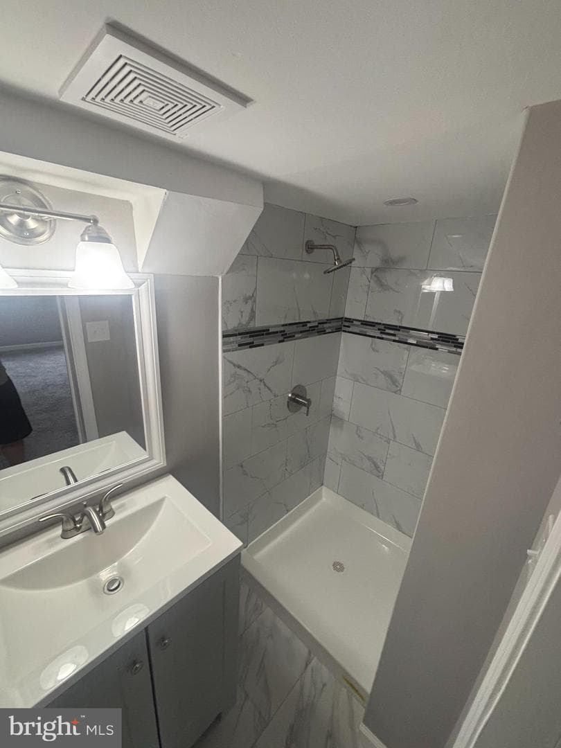 16014 Carnival Avenue photo 18