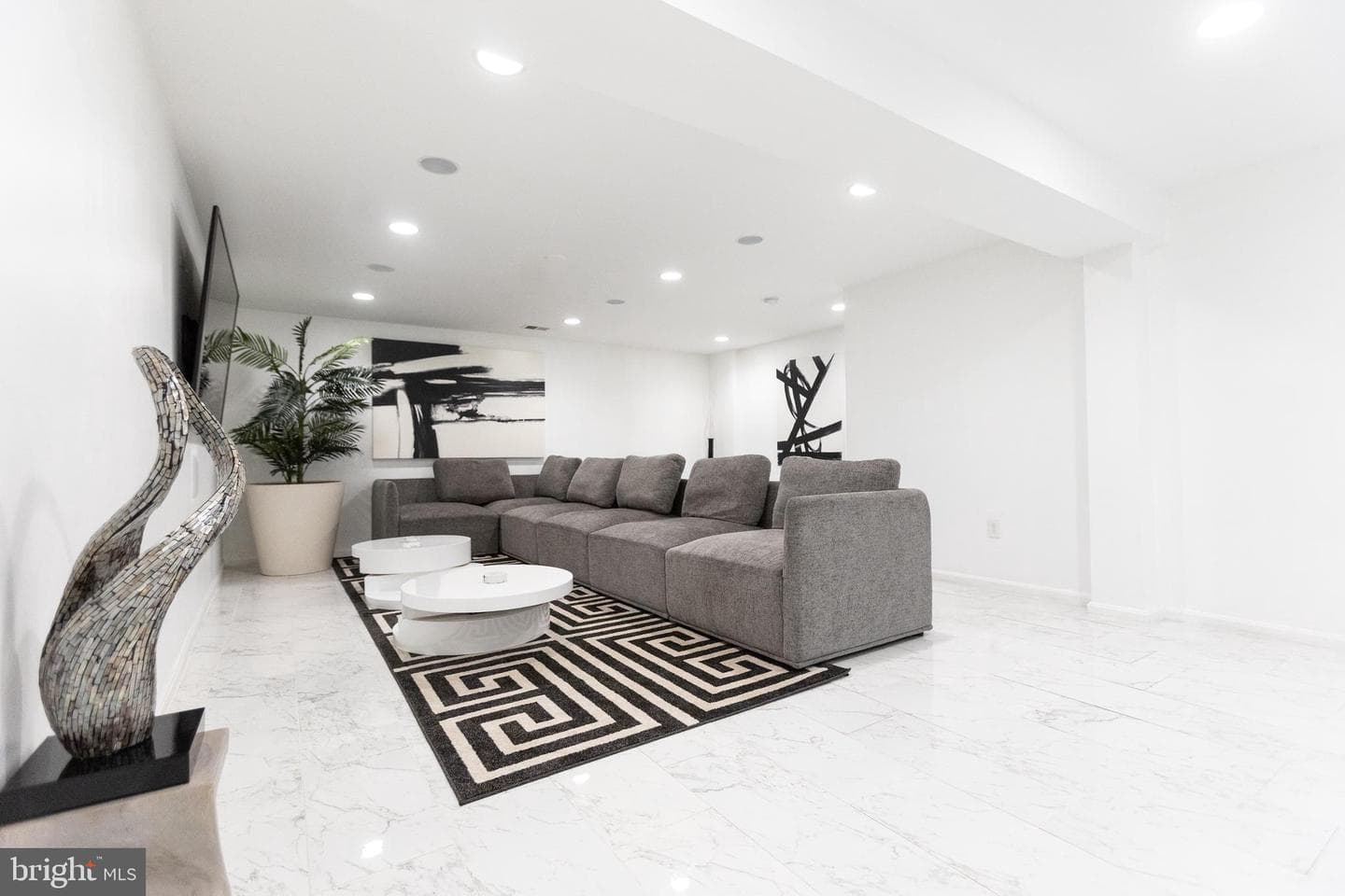 7508 Roxy Drive photo 34