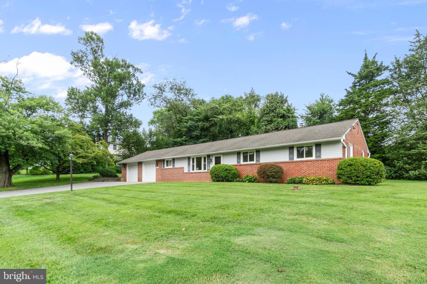 12535 Merritt Avenue photo 2