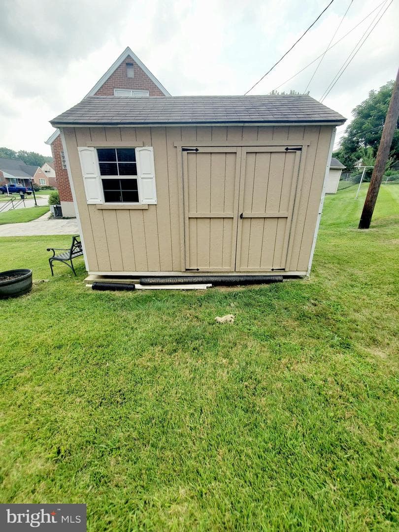 8220 Analee Avenue photo 38