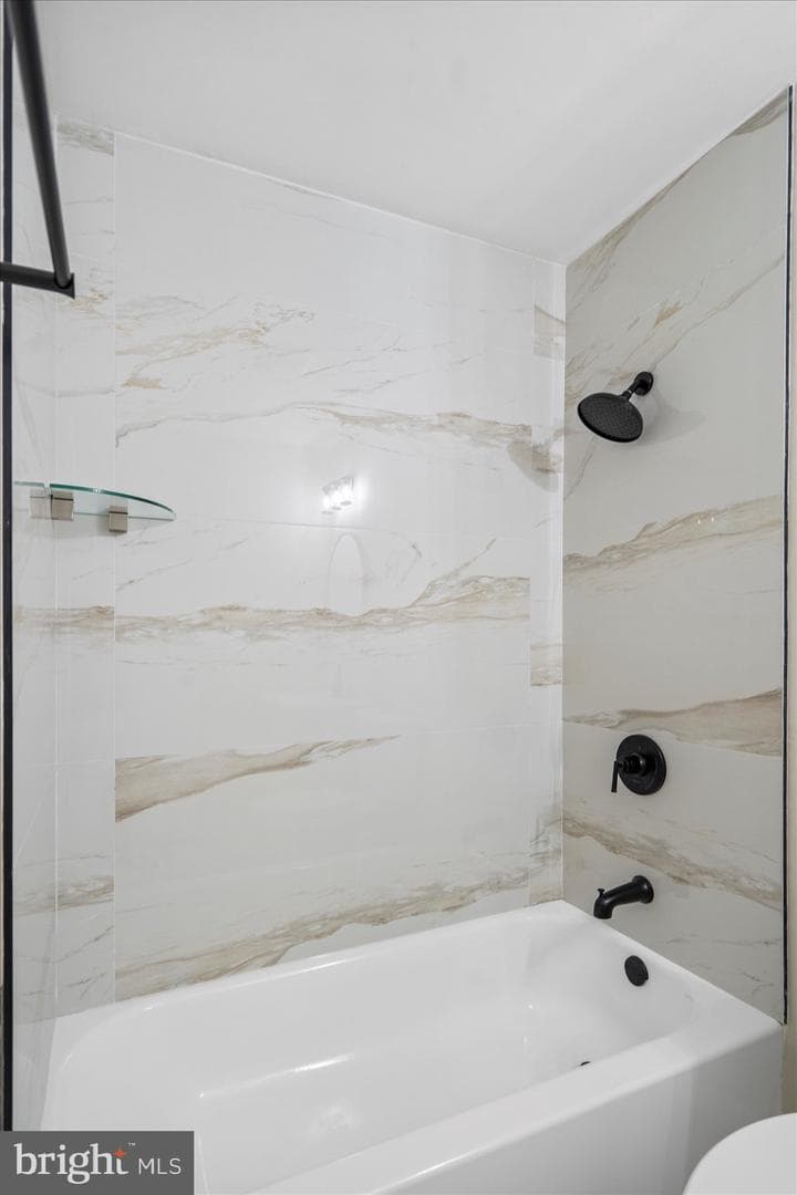 12 Englefield Square photo 22