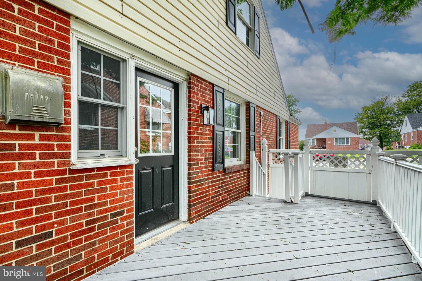 1813 Weyburn Road photo 35