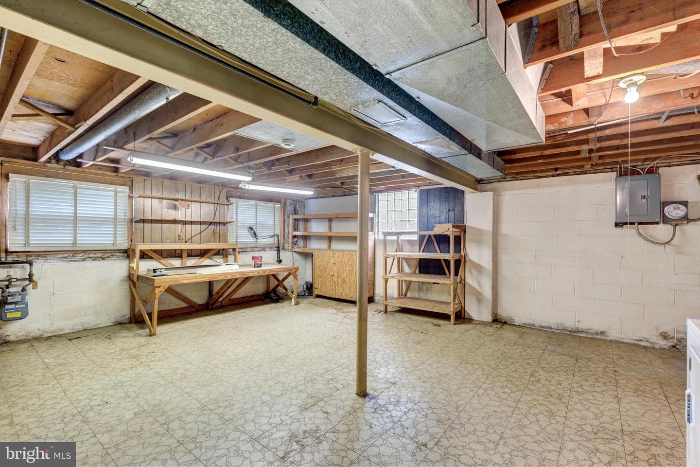 520 Crisfield Road photo 26