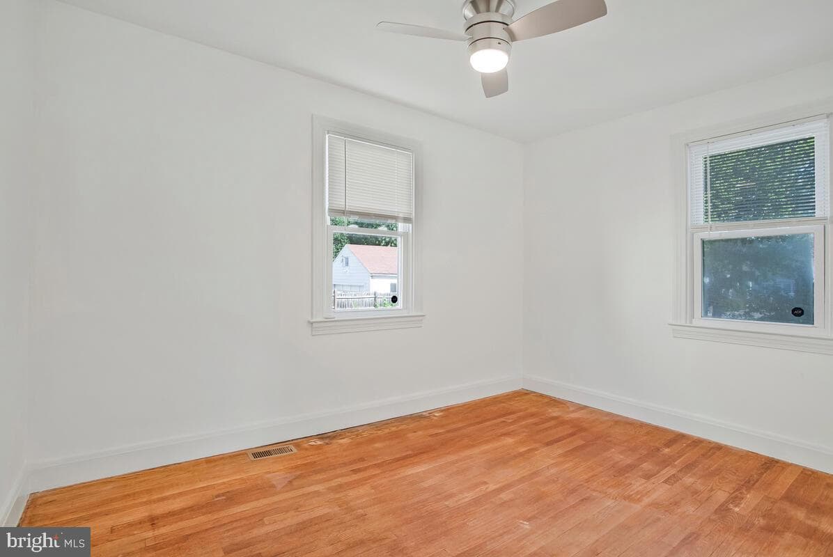 1230 Stevens Avenue photo 19