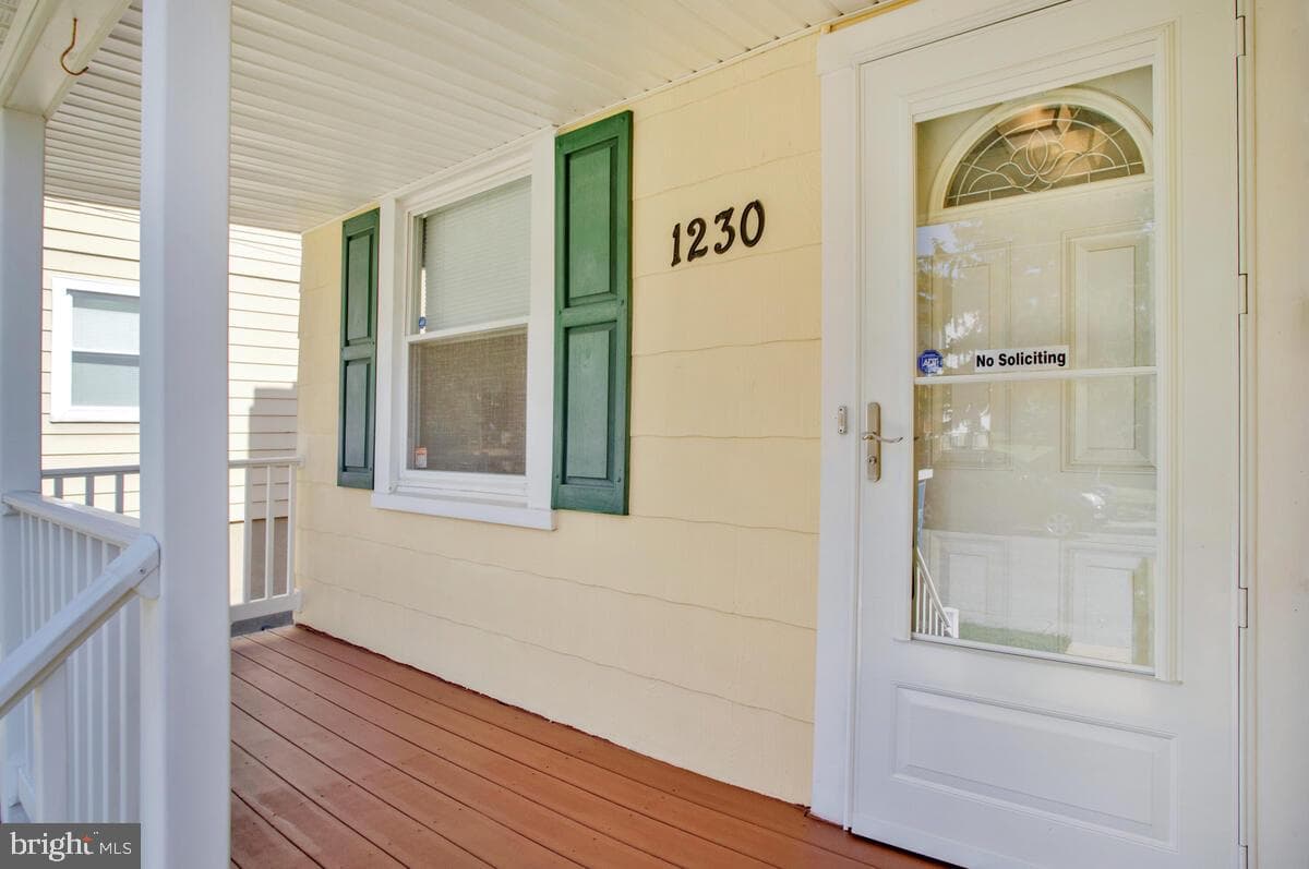 1230 Stevens Avenue photo 4
