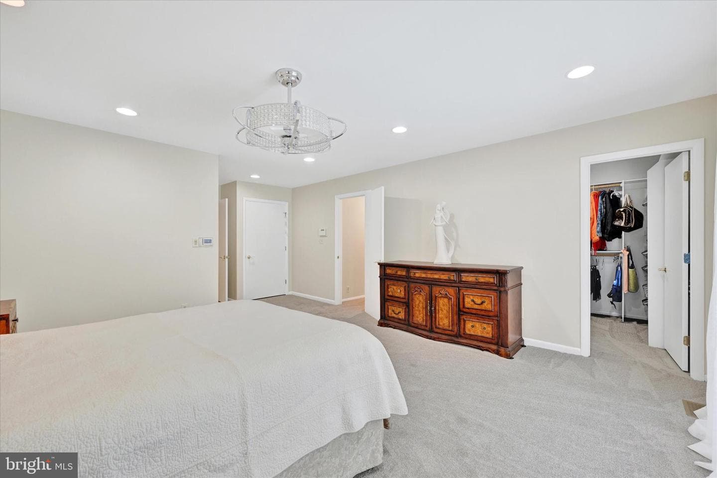 2304 Velvet Ridge Drive photo 19