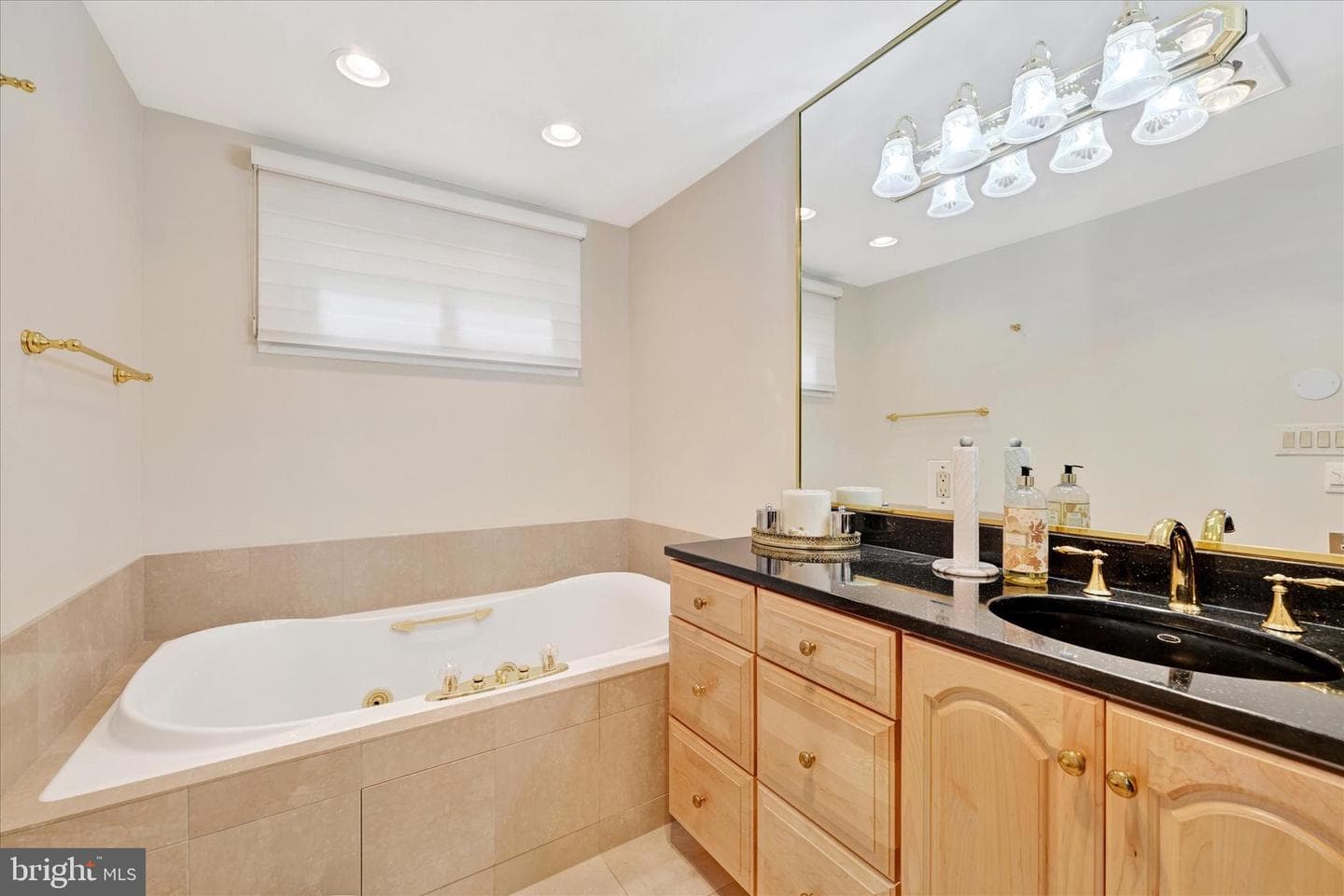 2304 Velvet Ridge Drive photo 22
