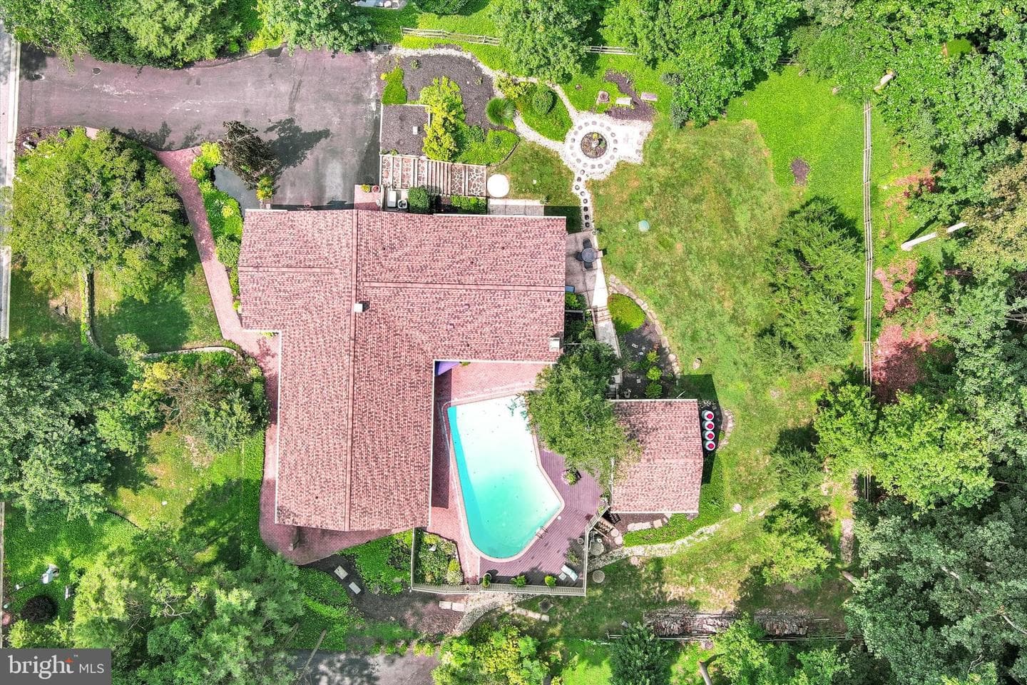 2304 Velvet Ridge Drive photo 48