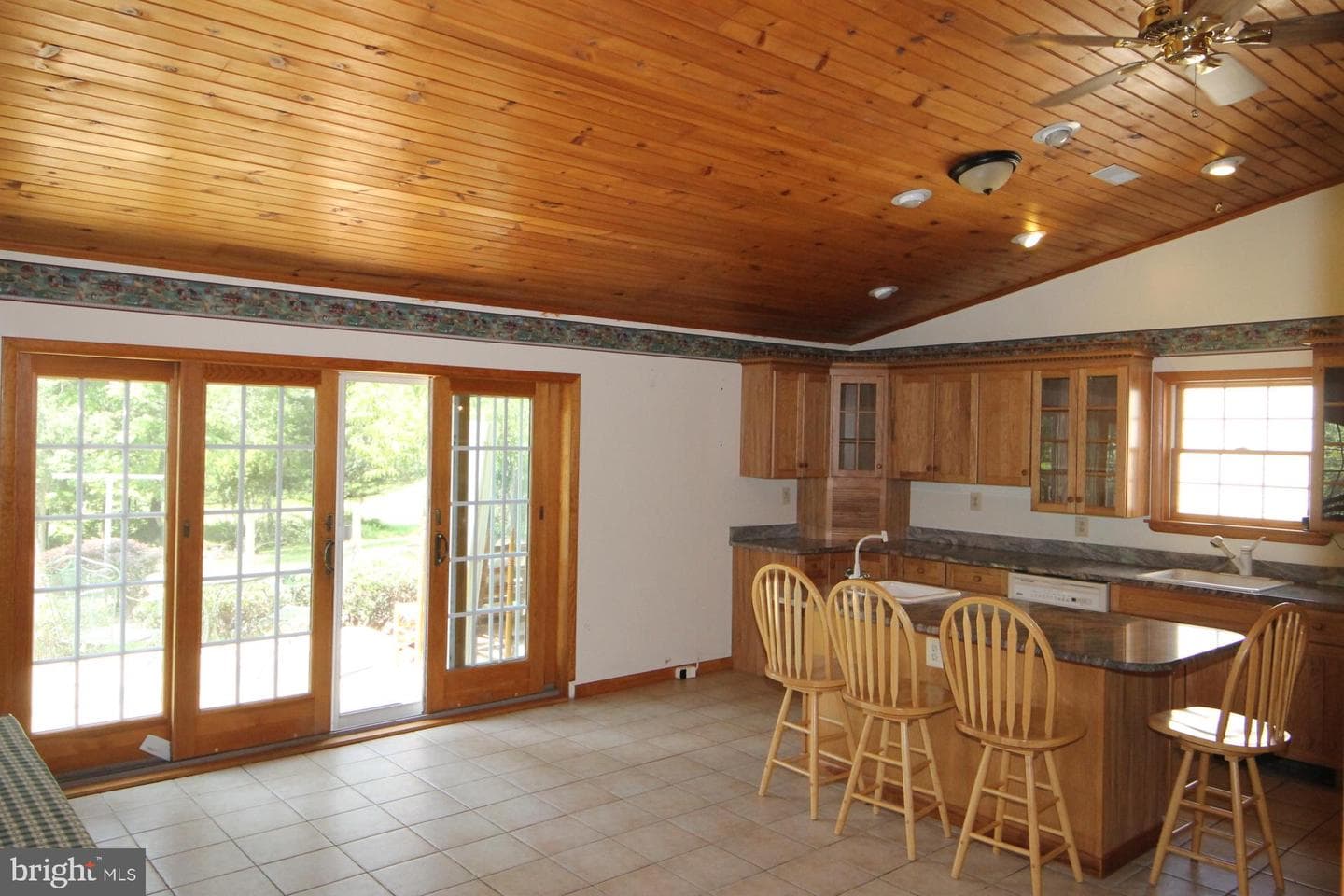 5010 Wards Chapel Road photo 25