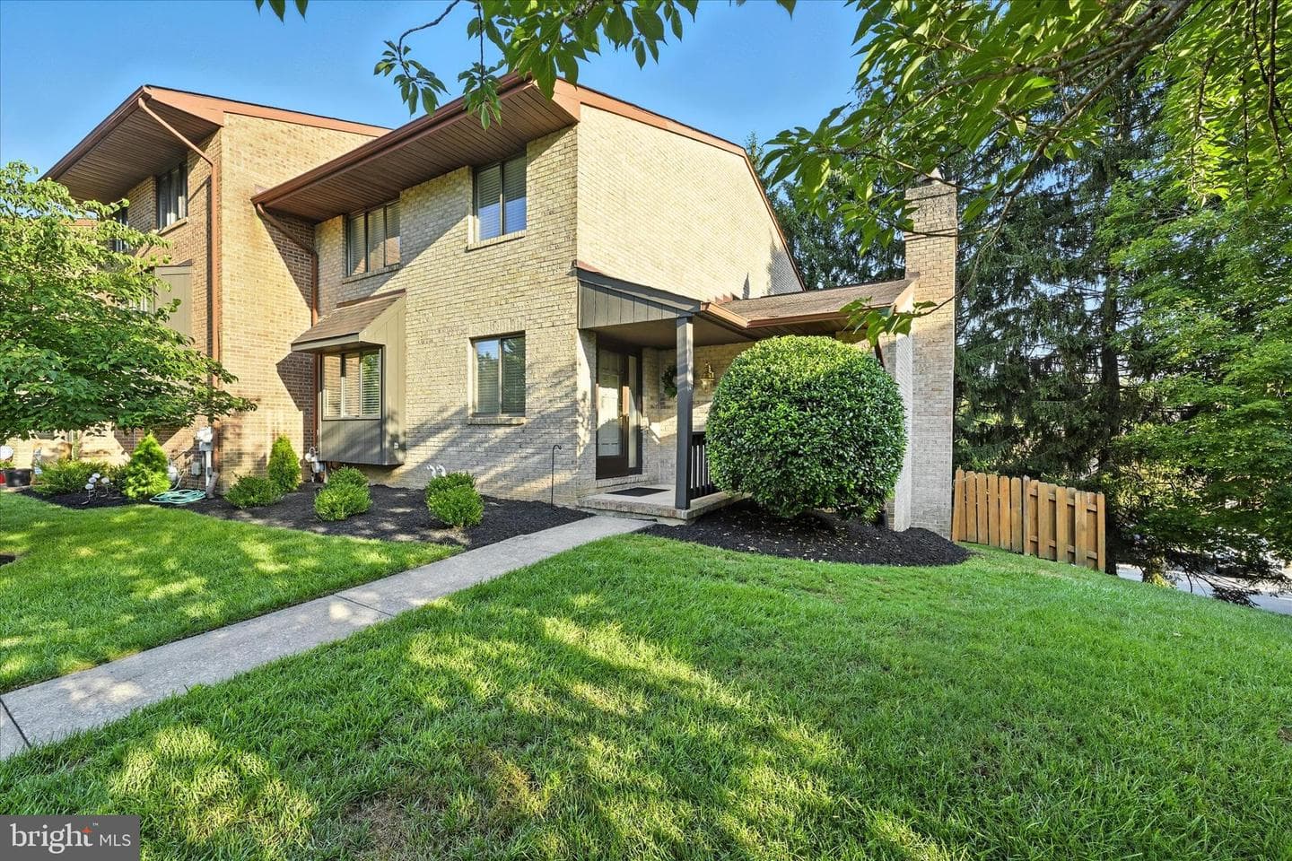 310 Kimrick Place photo 2