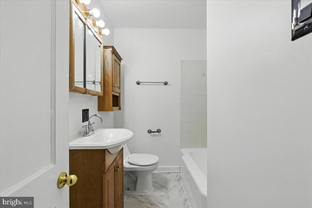 2109 Smith Avenue photo 17