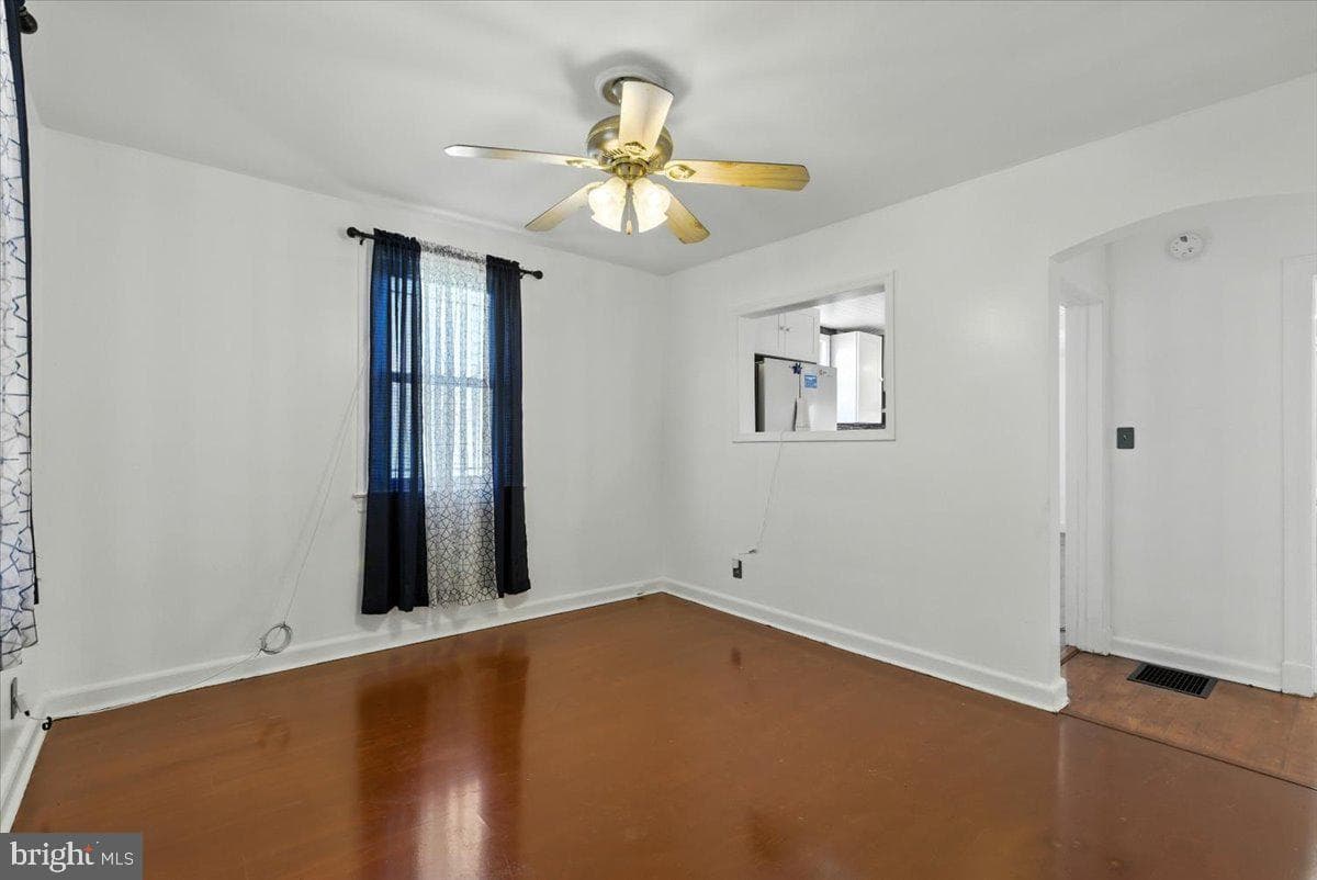 2109 Smith Avenue photo 5