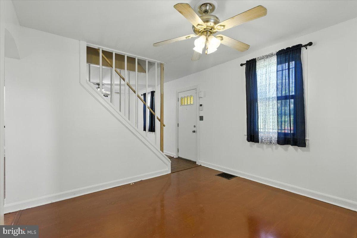 2109 Smith Avenue photo 7