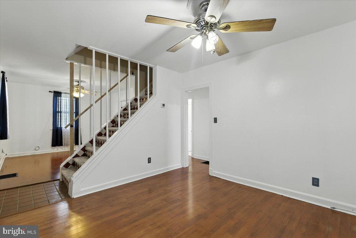 2109 Smith Avenue photo 9